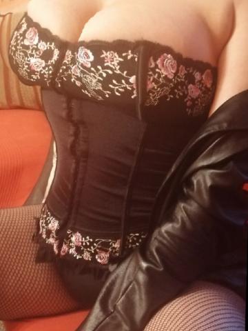 Карина Массаж Брюнетка фото 6